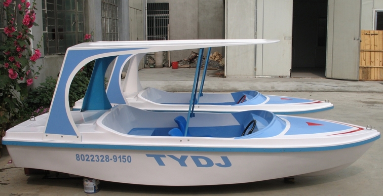 4人電動(dòng)船