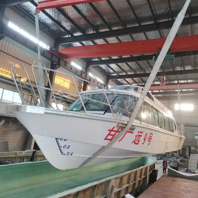 廠家供應(yīng)玻璃鋼客船，巡邏艇，交通艇，公務(wù)接待艇，觀光艇，游艇
